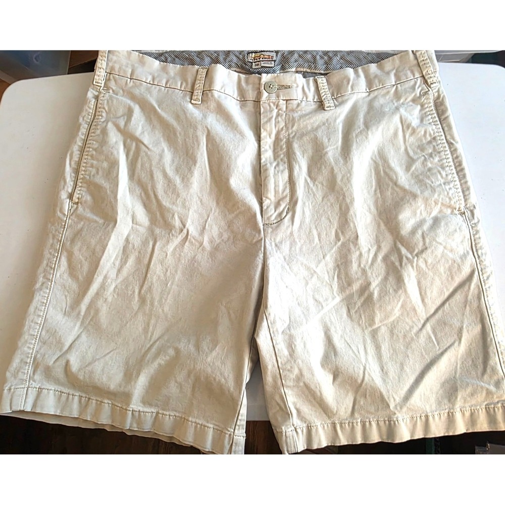 Orvis Men's Beige Shorts SZ 38